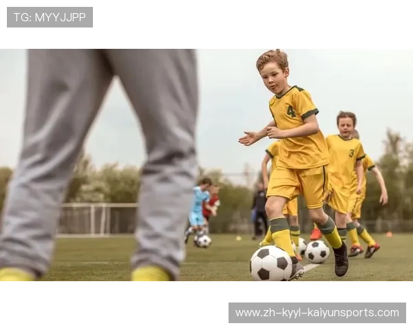 足球按摩放松对球员恢复和防止疲劳的作用